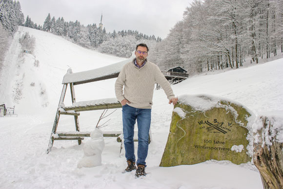 Daniel Marx-Gröger vorr einer Abfahrt im Skizentrum Ravensberg. Foto: Georg Thomas