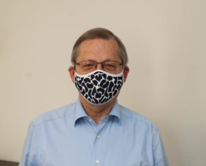 IHK-Hauptgeschäftsführer Dr. Horst Schrage trägt Maske.